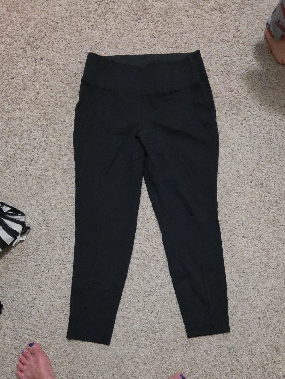 Nine West Black Pull-On Ankle Ponte Pants